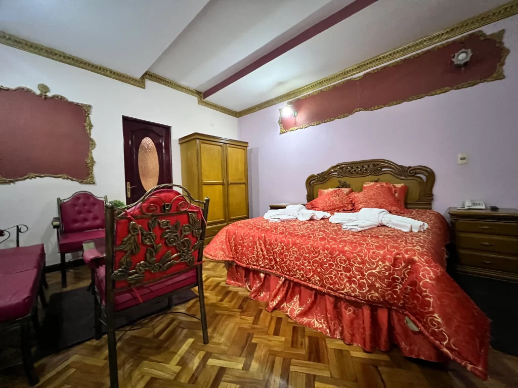 Semi Suite